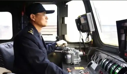QQ20250917-083503.jpg