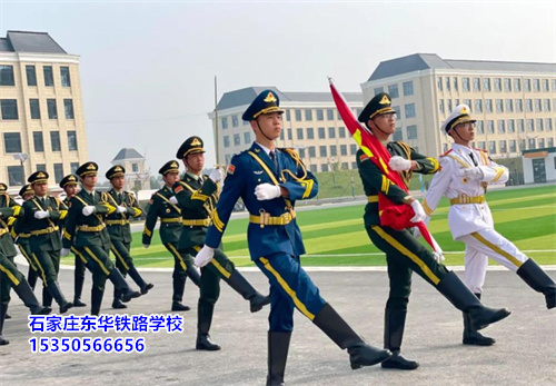 石家莊東華鐵路學(xué)校管的嚴(yán)嗎？可以隨便出入學(xué)校嗎？