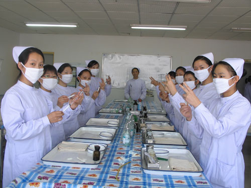 學(xué)習(xí)基礎(chǔ)差能到河北同仁醫(yī)學(xué)中專學(xué)校學(xué)醫(yī)嗎？