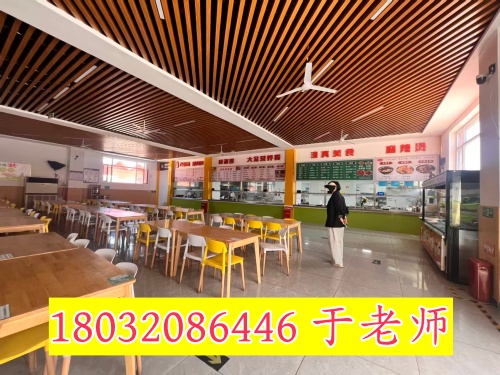 河北同仁醫(yī)學(xué)中等專業(yè)學(xué)校的學(xué)生每月吃飯多少錢？